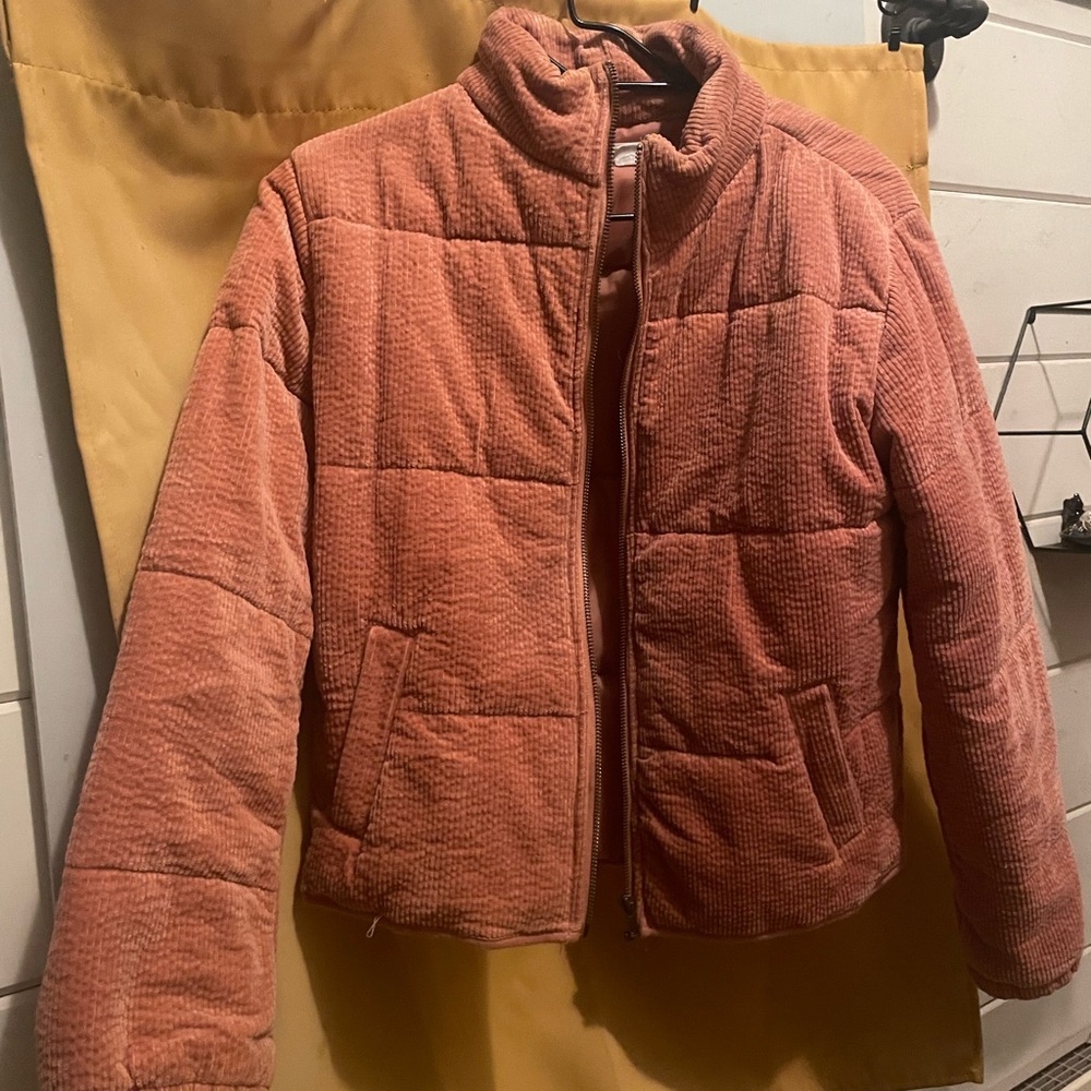 O'Neill Women's Puffer Jacket in Coral